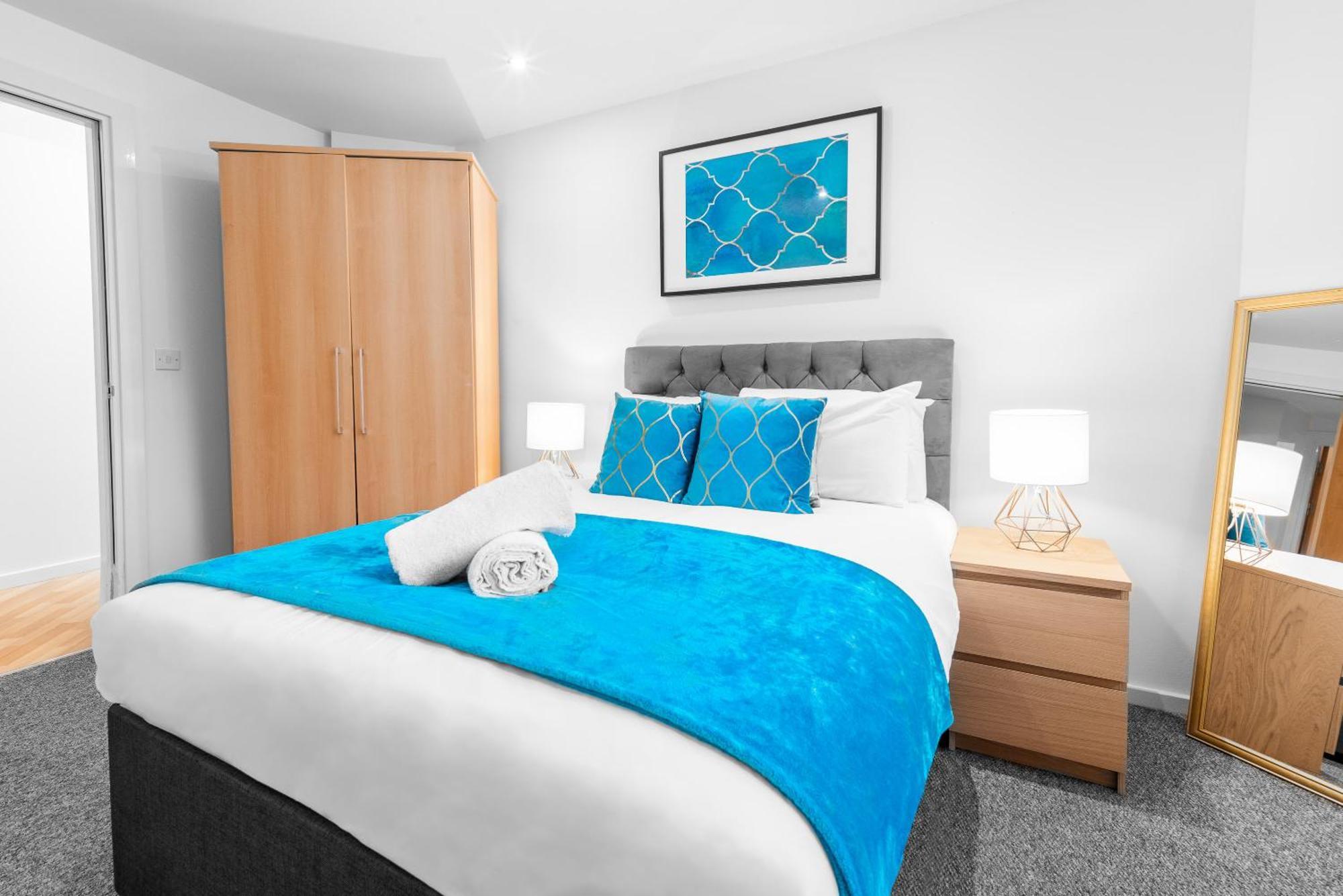 City Centre Apartment - 2 Bedroom - Secure Parking - Top Rated - 201M Birmingham Exterior photo